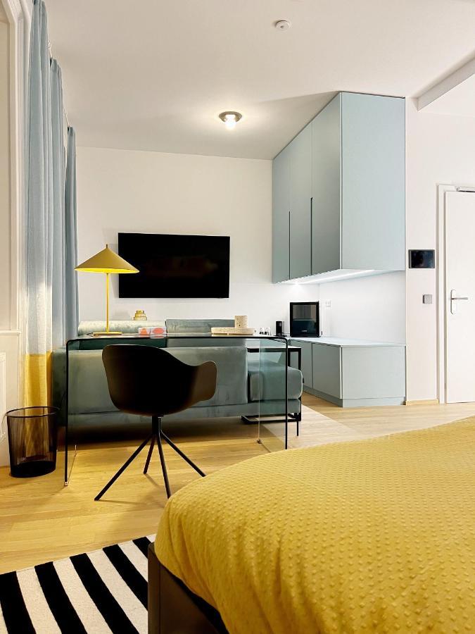 Sissi West Hotel Wina Bagian luar foto