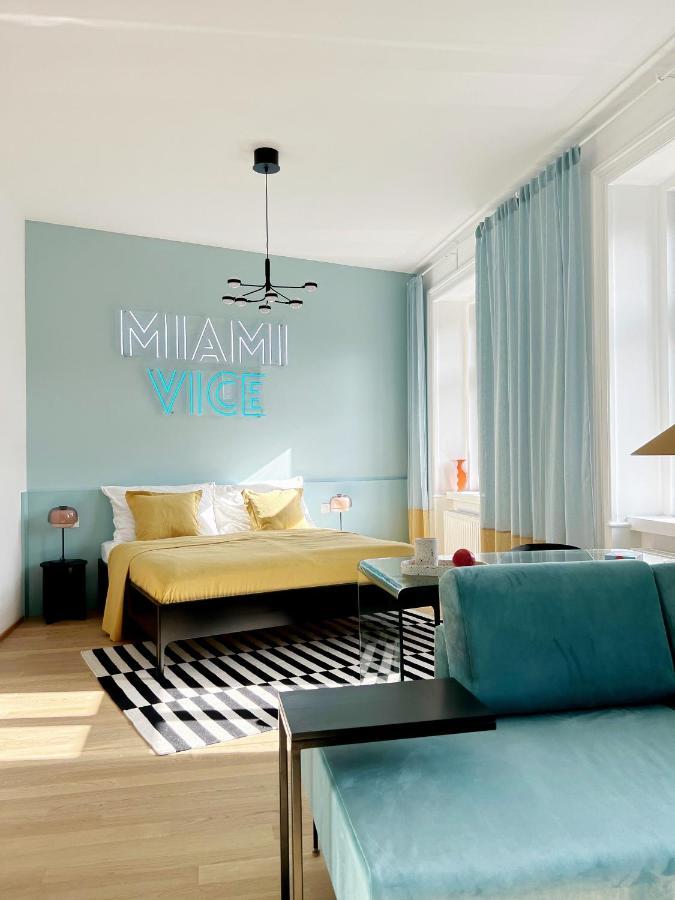 Sissi West Hotel Wina Bagian luar foto