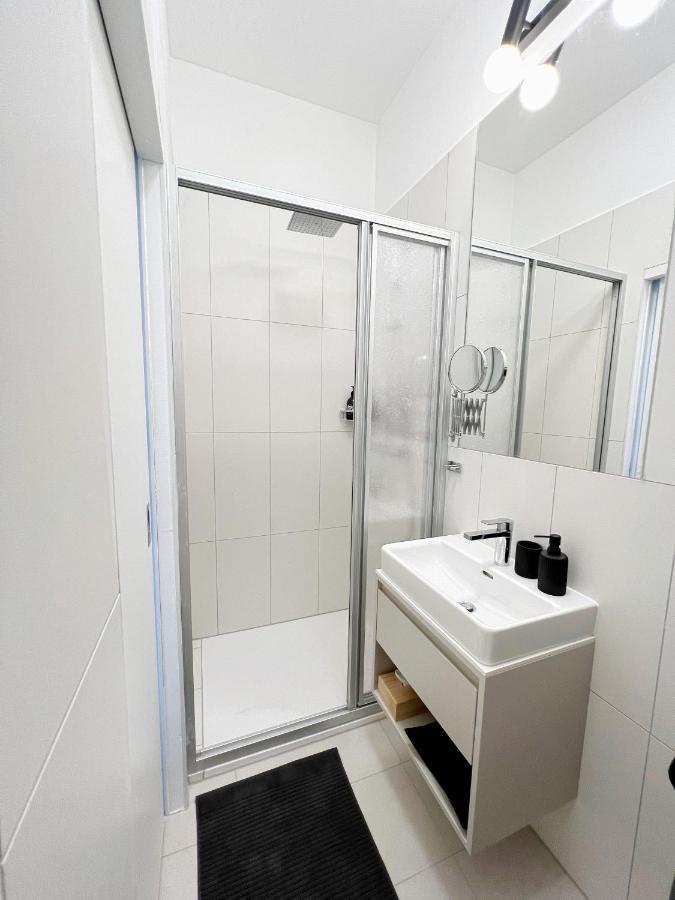 Sissi West Hotel Wina Bagian luar foto